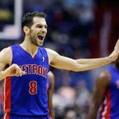 Ginóbili y Duncan no echaron en falta a Parker ante los Pistons