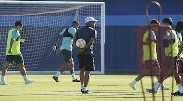 Sergio Pellicer. en un entrenamiento el 24 de agosto.