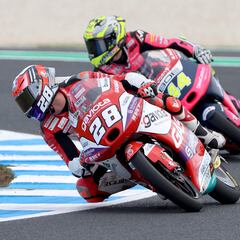 García aprieta a Guevara antes del título