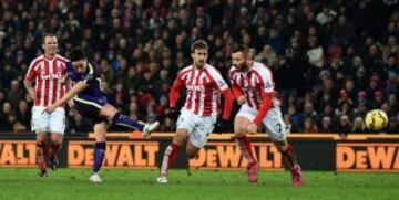 1-4. Stoke City-Manchester City. Samir Nasri marcó el cuarto tanto.