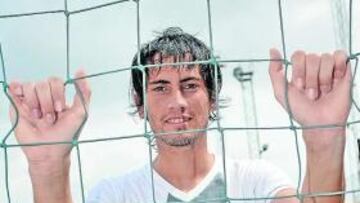 <b>CON GANAS. </b>Flores confía en ayudar al equipo con sus pases y porqué no también con goles.