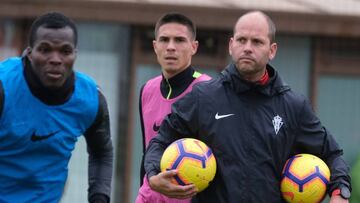 José Alberto debuta en el banquillo del Sporting tras el cese de Rubén Baraja.