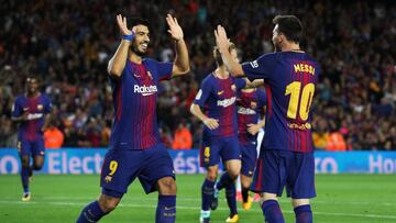 Soccer Football - Spanish La Liga Santander - Barcelona vs Espanyol - Barcelona, Spain - September 9, 2017 Barcelona’s Lionel Messi celebrates scoring their first goal with Luis Suarez REUTERS/Albert Gea