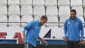 <b>PUNTUAR.</b> Alberto Lopo, defensa del Deportivo, advirtió hoy de que, aunque el equipo gallego intentará ganar el próximo domingo al Valencia en Mestalla, sumar un punto sería "positivo".
