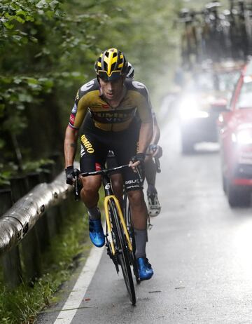 Primoz Roglic y Egan Bernal. 