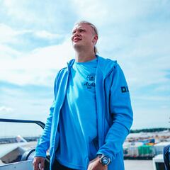 Cucurella tiembla, que viene Haaland