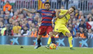 Suárez (right), seen here in action against Barça, joined Villarreal in summer 2015 after a season on loan from the Camp Nou at Sevilla.