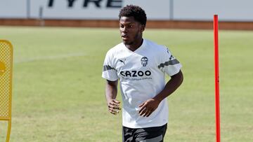 29/09/22
VALENCIA CF
CIUDAD DEPORTIVA
ENTRENAMIENTO
YUNUS MUSAH
