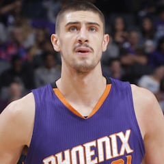 Kings, Nuggets show support for Len & Ukraine