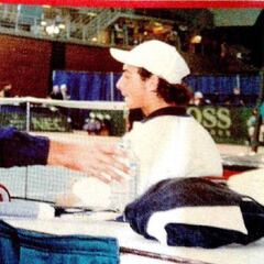 Massú motiva al equipo copero con histórica foto de su debut