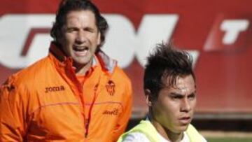 Pizzi: "La meta es lograr que el equipo tenga el carácter del técnico"