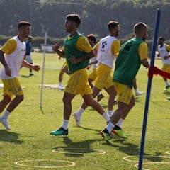 El Espanyol inicia la estadía en Olot en dos campos de fútbol