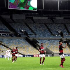 El Flamengo vence en la vuelta del fútbol en Brasil y Sudamérica