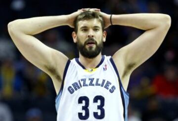 Marc Gasol se echa las manos a la cabeza.