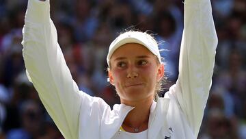Tennis - Wimbledon - All England Lawn Tennis and Croquet Club, London, Britain - July 9, 2022 Kazakhstan's Elena Rybakina celebrates with the trophy after winning the women's singles final against Tunisia's Ons Jabeur REUTERS/Hannah Mckay