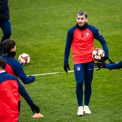 El Atlético agita el mercado