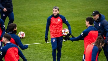 Correa, en el entrenamiento del Atlético.