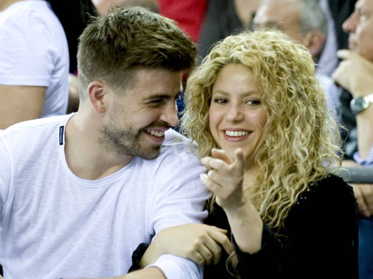 Shakira revela qué opina Piqué sobre Me Enamoré - AS.com