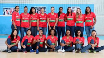 La selección femenina de voleibol, ya en Arequipa.