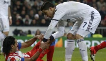 Un rival que se convirtió en un amigo, el portugués siempre admiró la capacidad goleadora de Falcao, incluso se especuló que Cristiano lo pidió para el Real Madrid.