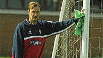 <b>GARANTÍAS</B>. Maceda las exige para continuar al frente del banquillo sportinguista la próxima campaña.