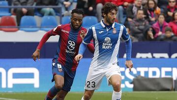 Doukouré junto a Granero en un duelo ante el Espanyol.