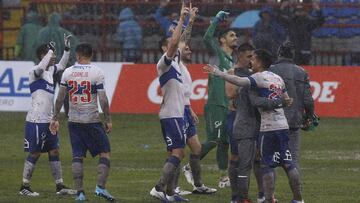 Futbol, Huachipato vs Universidad Catolica  Primera fecha, segunda rueda campeonato nacional 2019.  Los jugadores de Universidad Catolica celebran el triunfo contra Huachipato luego del partido de primera division disputado en el estadio Cap de Talcahuano, Chile.  28/07/2019  Dragomir Yankovic/Photosport   Football, Huachipato vs Universidad Catolica  First date, second round National Championship 2019  Universidad Catolica´s players celebrate their victory against Huachipato after the first division football match held at the Cap stadium in Talcahuano, Chile.  28/07/2019  Dragomir Yankovic/Photosport