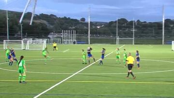 Espectacular gol de volea en la liga femenil de Irlanda del Norte