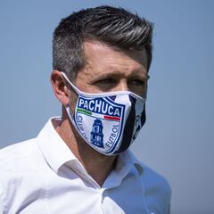 Un año dura la paciencia de directiva del Pachuca con sus técnicos