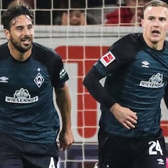 Claudio Pizarro sería el fichaje estrella de Autuori en Nacional