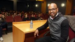 Marcos Senna, durante una charla.