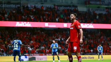Soccer Football - Liga MX - Toluca v Club America - Estadio Nemsio Diez, Toluca, Mexico - November 8, 2025 Toluca's Paulinho celebrates scoring their first goal REUTERS/Eloisa Sanchez