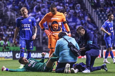 Cruz Azul va sobre Carrasquilla