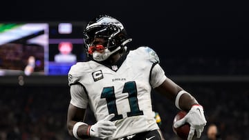 How long is AJ Brown out for?