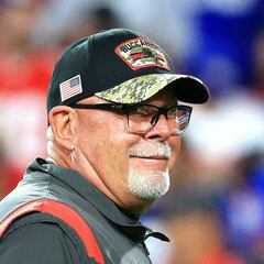 Bruce Arians no hablará de Antonio Brown por tres semanas