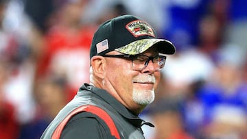 Bruce Arians, head coach de los Bucs, dejó claró que no hablará de Antonio Brown y de Mike Edwards hasta que ambos jugadores cumplan la suspensión.