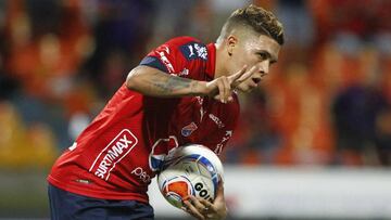 El volante colombiano Juan Fernando Quintero celebrando su gol con Medellín ante Patriotas por la Liga Águila II-2017