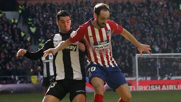 Juanfran volvió a destacar, esta vez como lateral izquierdo