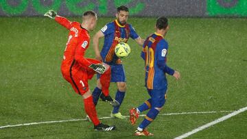 MADRID, SPAIN - APRIL 10: Marc-Andre Ter Stegen of FC Barcelona in action during the spanish league, La Liga, football match played between Real Madrid and FC Barcelona at Alfredo Di Stefano stadium on April 10, 2021 in Madrid, Spain.
 AFP7 
 10/04/2021 O