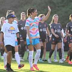 What is Alex Morgan’s net worth?