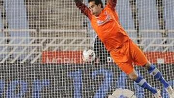 <b>SENTENCIA FINAL. </b>Claudio Bravo no pudo hacer nada en el tanto de Xavi Torres que terminó de finiquitar la victoria granota.