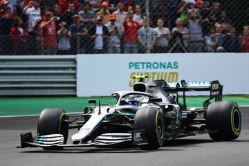 Las imágenes de la pole de Leclerc en Monza