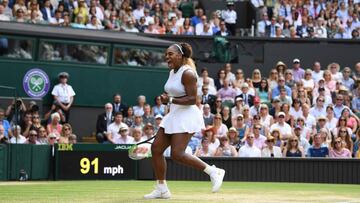 Serena Williams celebra un punto en la semifinal de Wimbledon 2019.