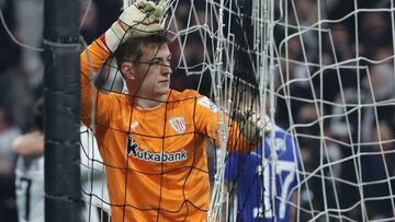 Julen Agirrezabala, en un partido del Athletic en Europa League.