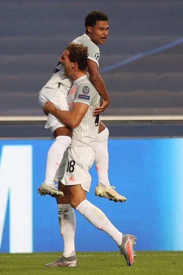 Gnabry puso el 1-3 en el marcador.