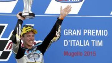 Tito Rabat ganó su primera carrera con el número uno en su moto.