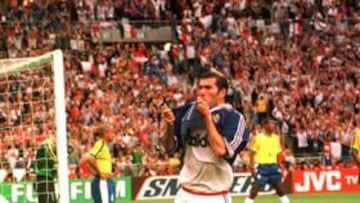 <b>CANDIDATO. </b>Zidane en la final del Mundial 98 Francia-Brasil.