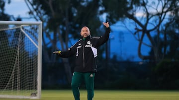 Quién es Pedro López Ramos, el seleccionador de México en la Copa Oro Femenina