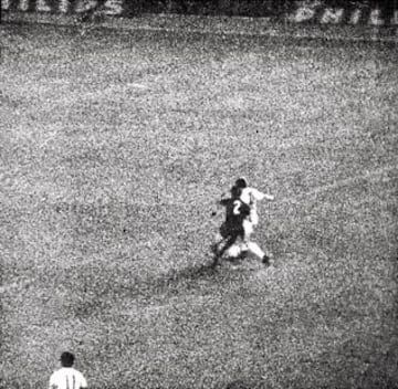 6-6-70. La vuelta de los cuartos de final de la Copa del Rey acabó con polémica. Guruceta entendió como penalti de Rifé sobre Velázquez una falta cometida un metro fuera del área. Amancio marca el tanto (1-1) y Guruceta se vio obligado a suspender el partido por el lanzamiento de almohadillas. Después sería sancionado. Se clasificó el Madrid.