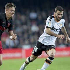 Llorente encuentra su espacio en el esquema de Simeone